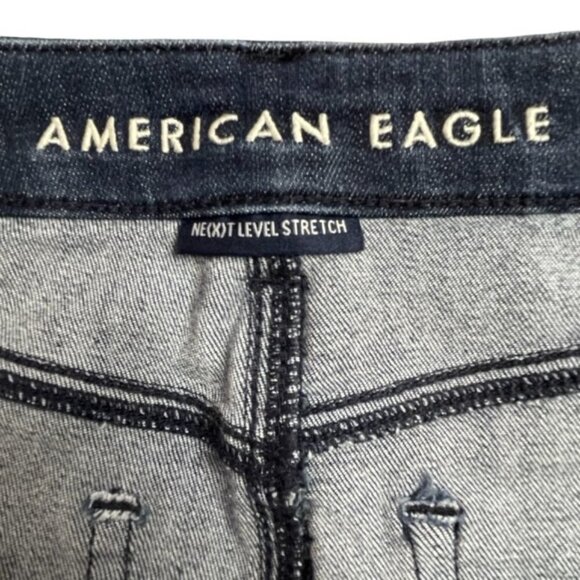AMERICAN EAGLE Curvy Super Hi-Rise Shortie Ne(x)t Level Stretch Jean Shorts - Picture 5 of 7